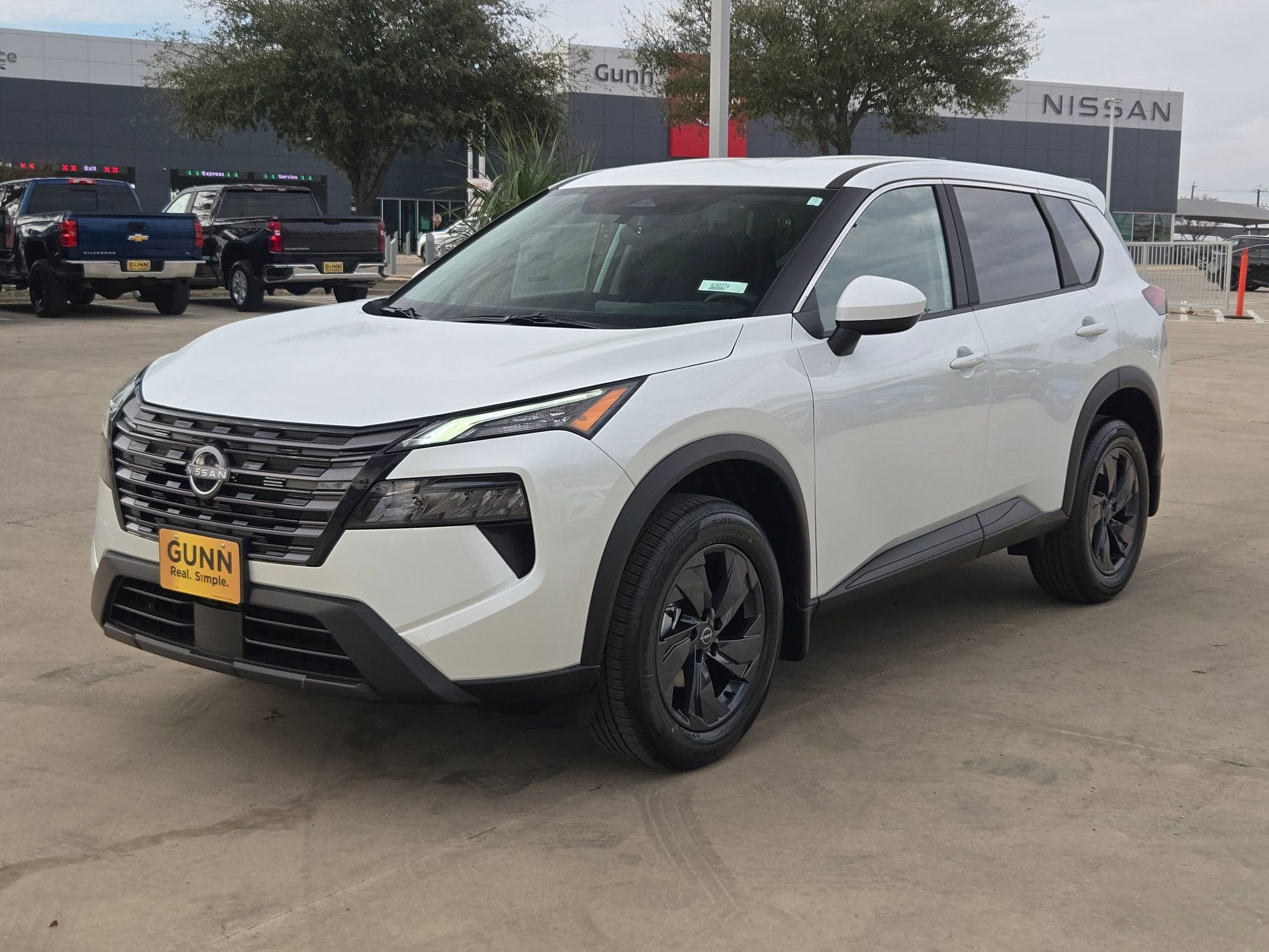 2026 Nissan Rogue SV