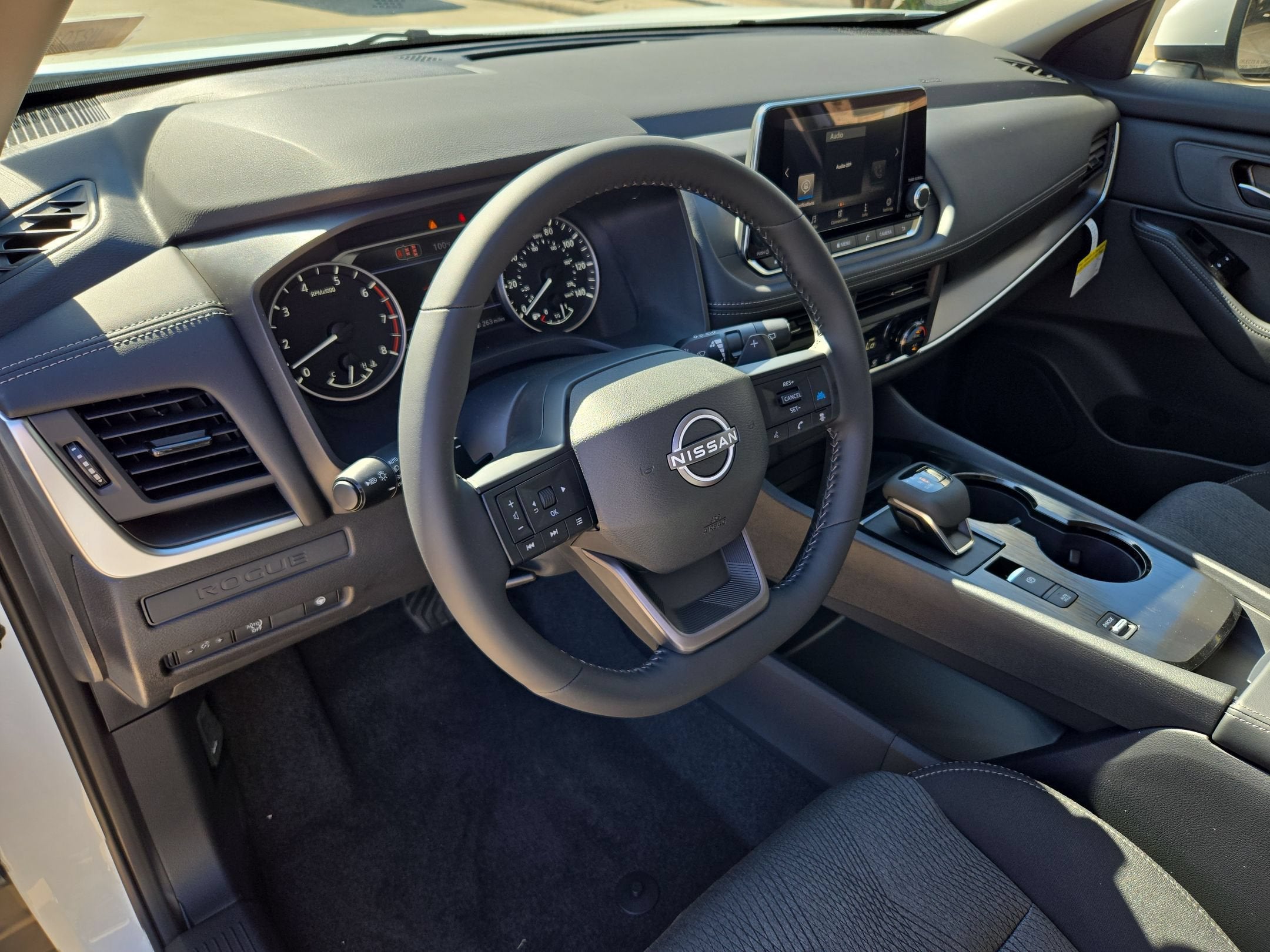 2027 Nissan Rogue SV