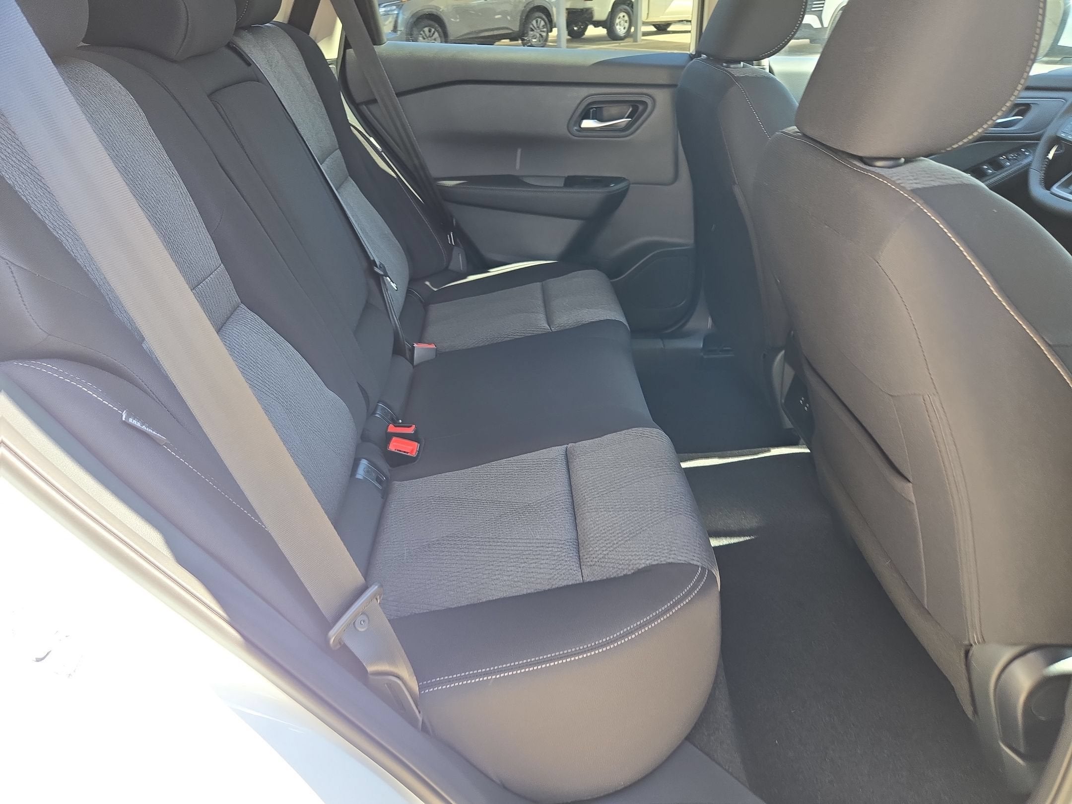 2027 Nissan Rogue SV