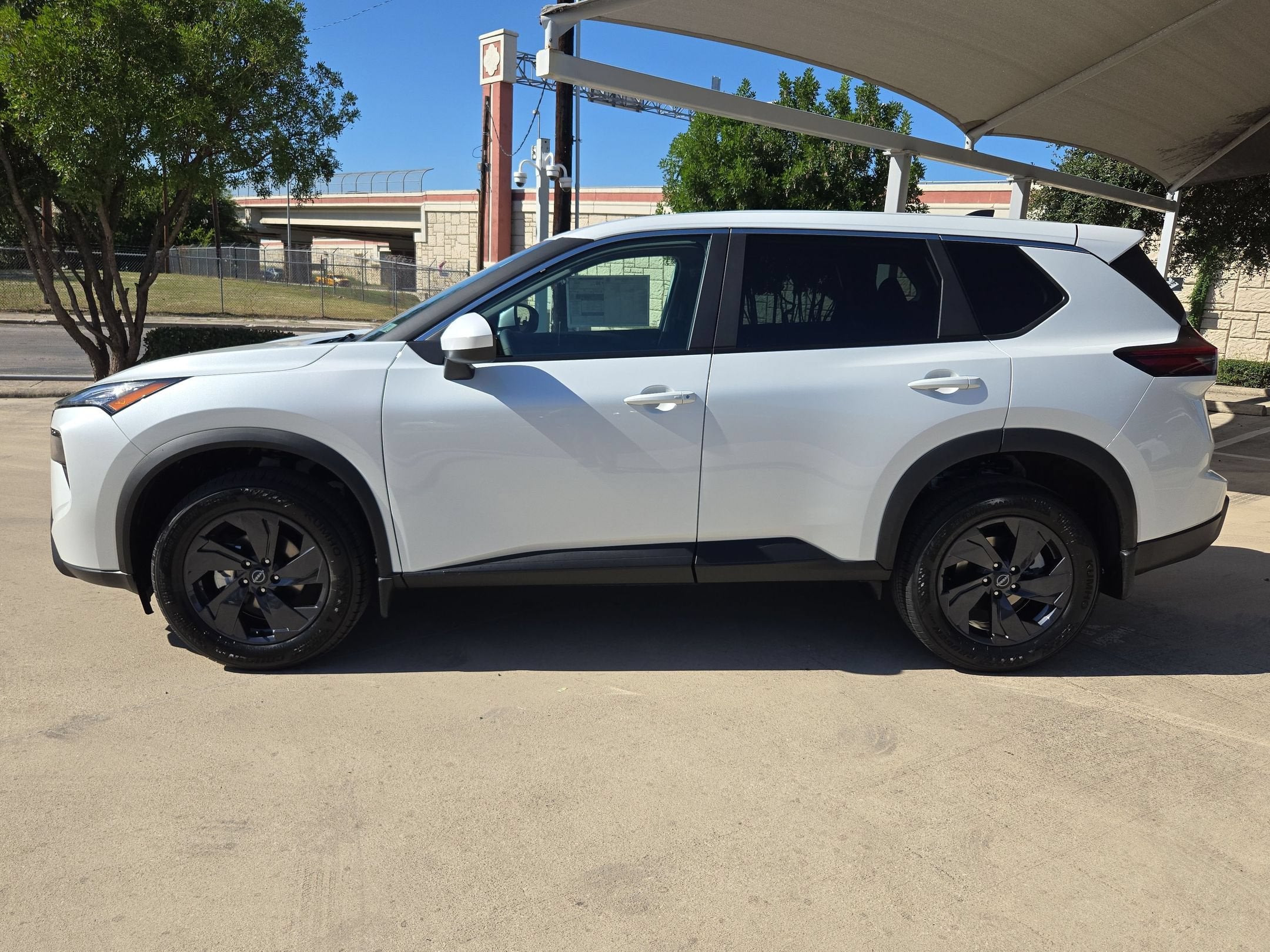 2027 Nissan Rogue SV