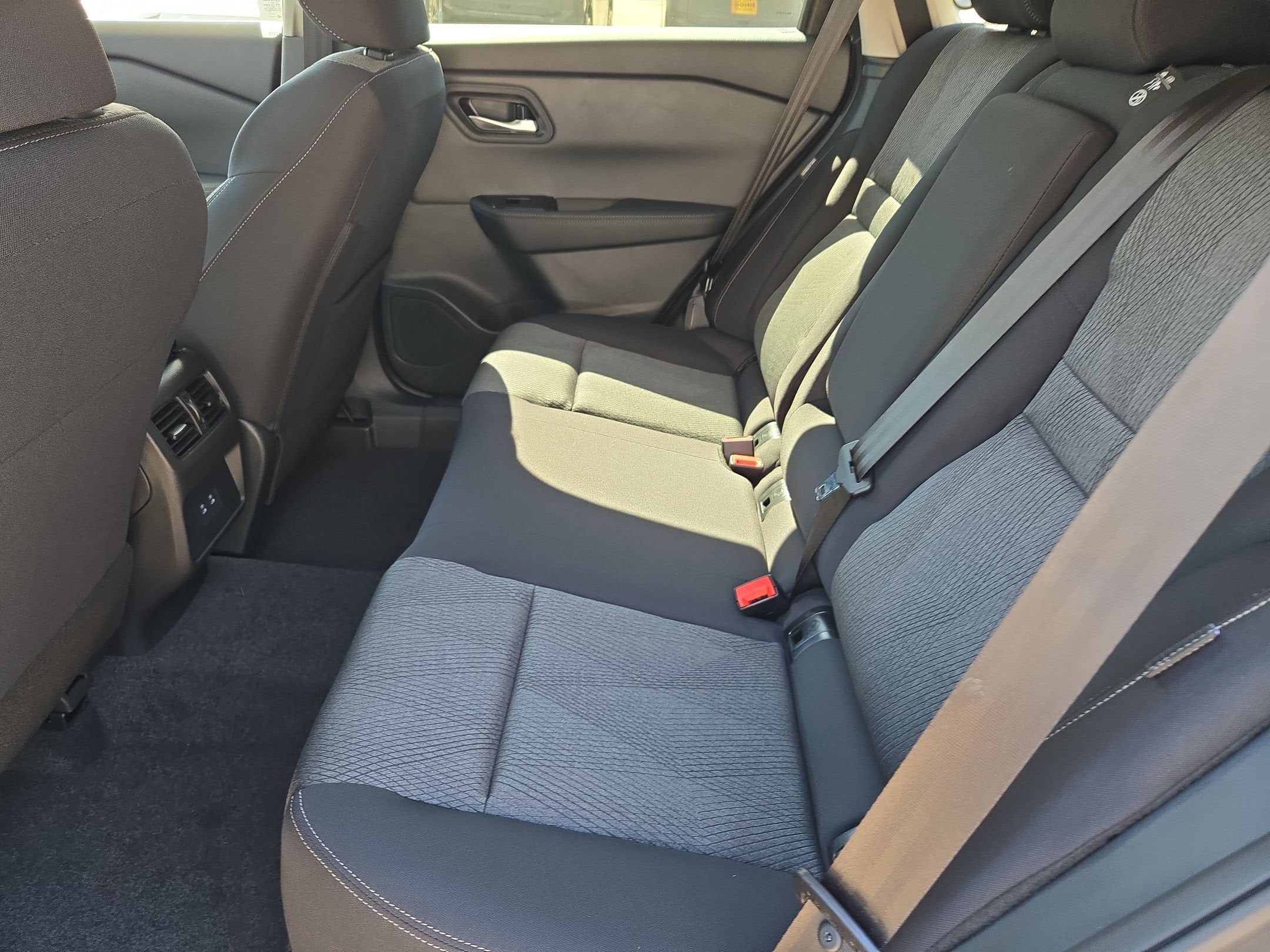 2027 Nissan Rogue SV