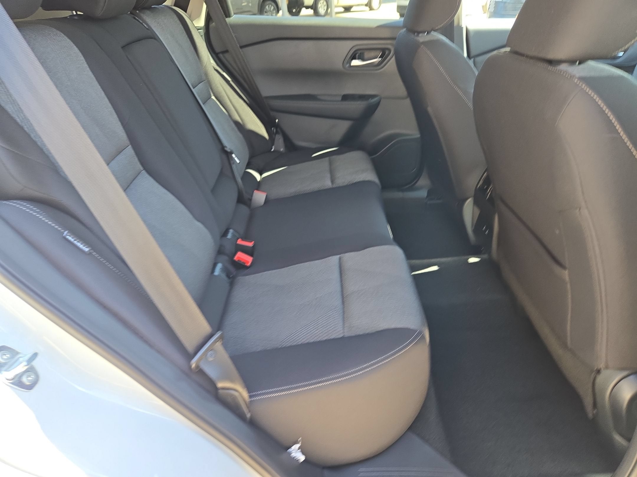 2027 Nissan Rogue SV