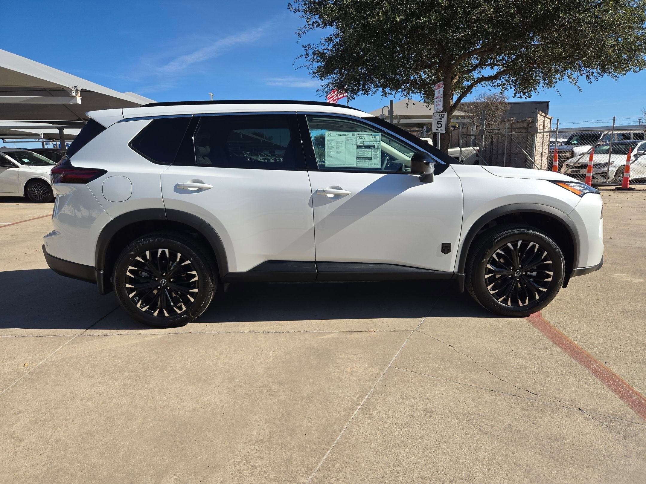 2026 Nissan Rogue Dark Armor