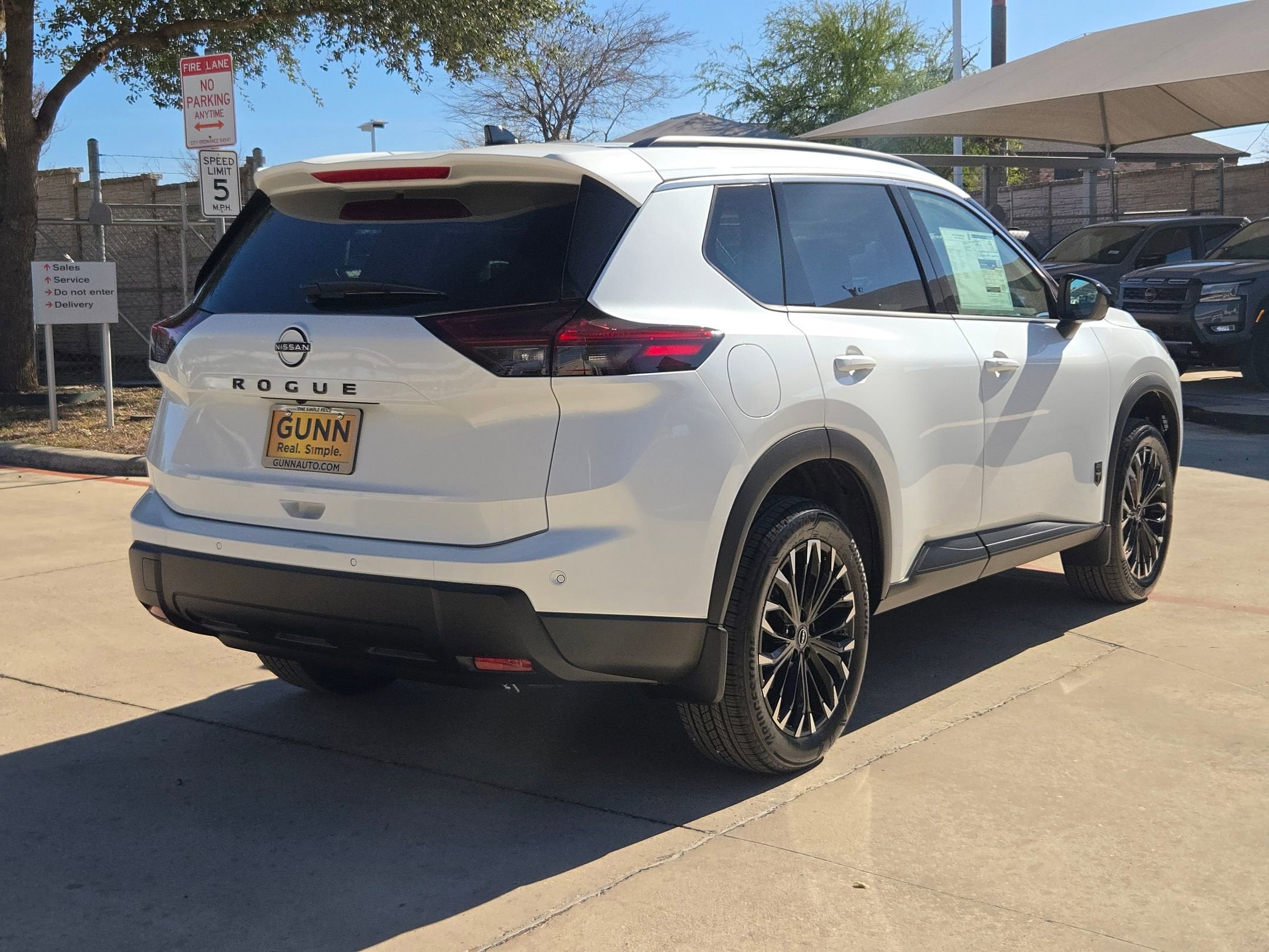 2026 Nissan Rogue Dark Armor