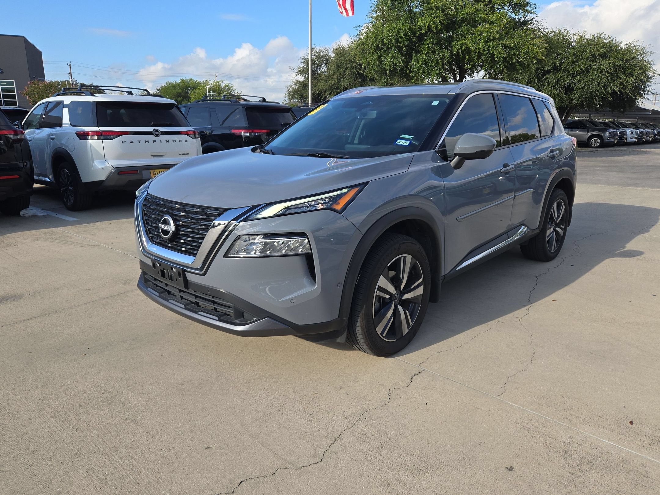 2023 Nissan Rogue SL