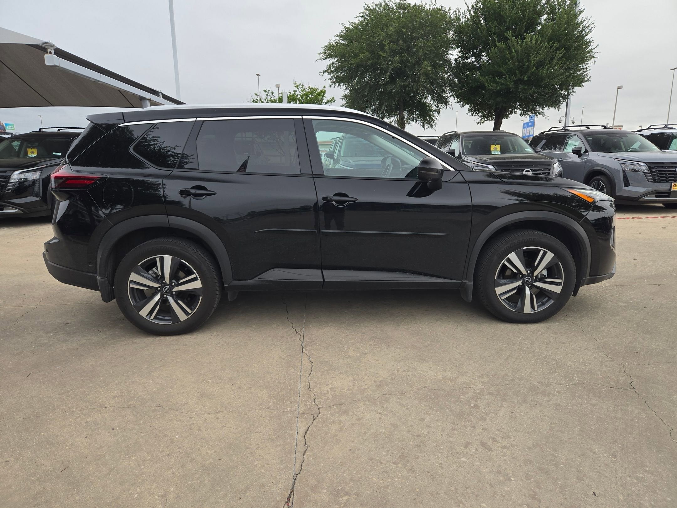 2024 Nissan Rogue SL