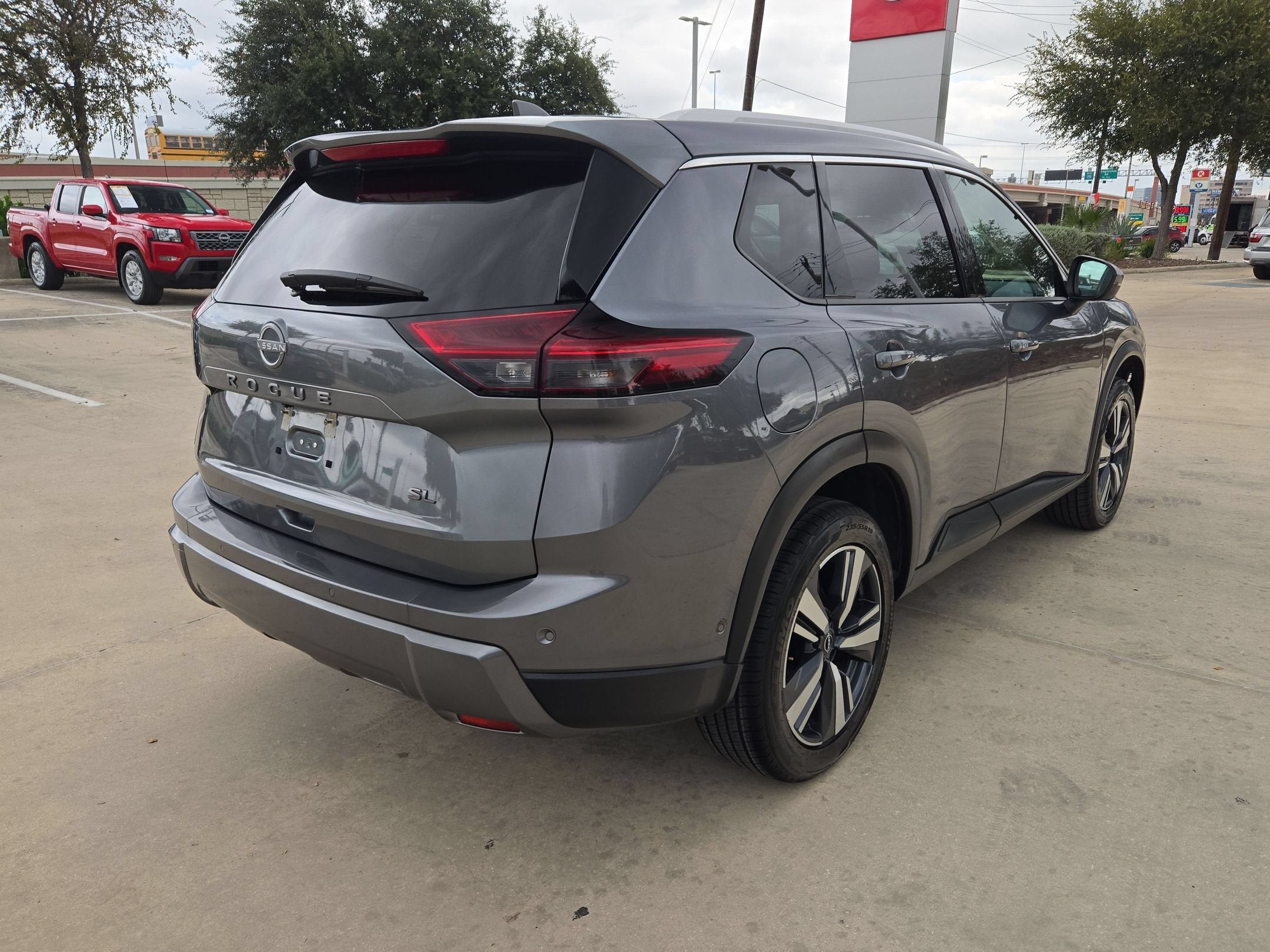 2026 Nissan Rogue SL