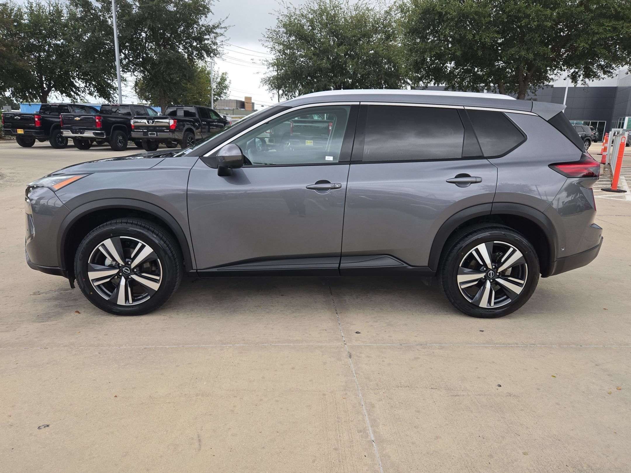 2026 Nissan Rogue SL