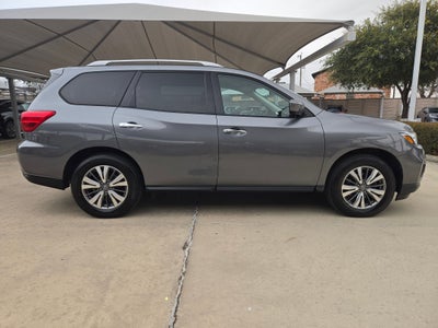 2020 Nissan Pathfinder SL