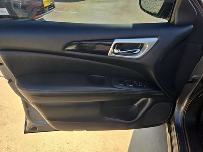 2019 Nissan Pathfinder S
