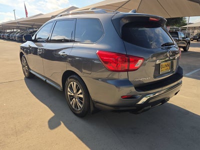 2019 Nissan Pathfinder S