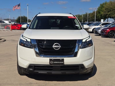 2025 Nissan Pathfinder SV