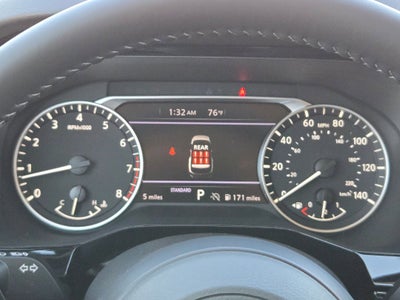 2025 Nissan Pathfinder SV