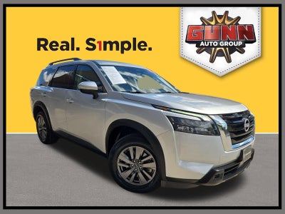 2025 Nissan Pathfinder SV