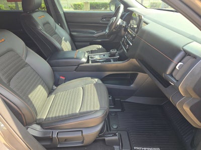 2025 Nissan Pathfinder Rock Creek®
