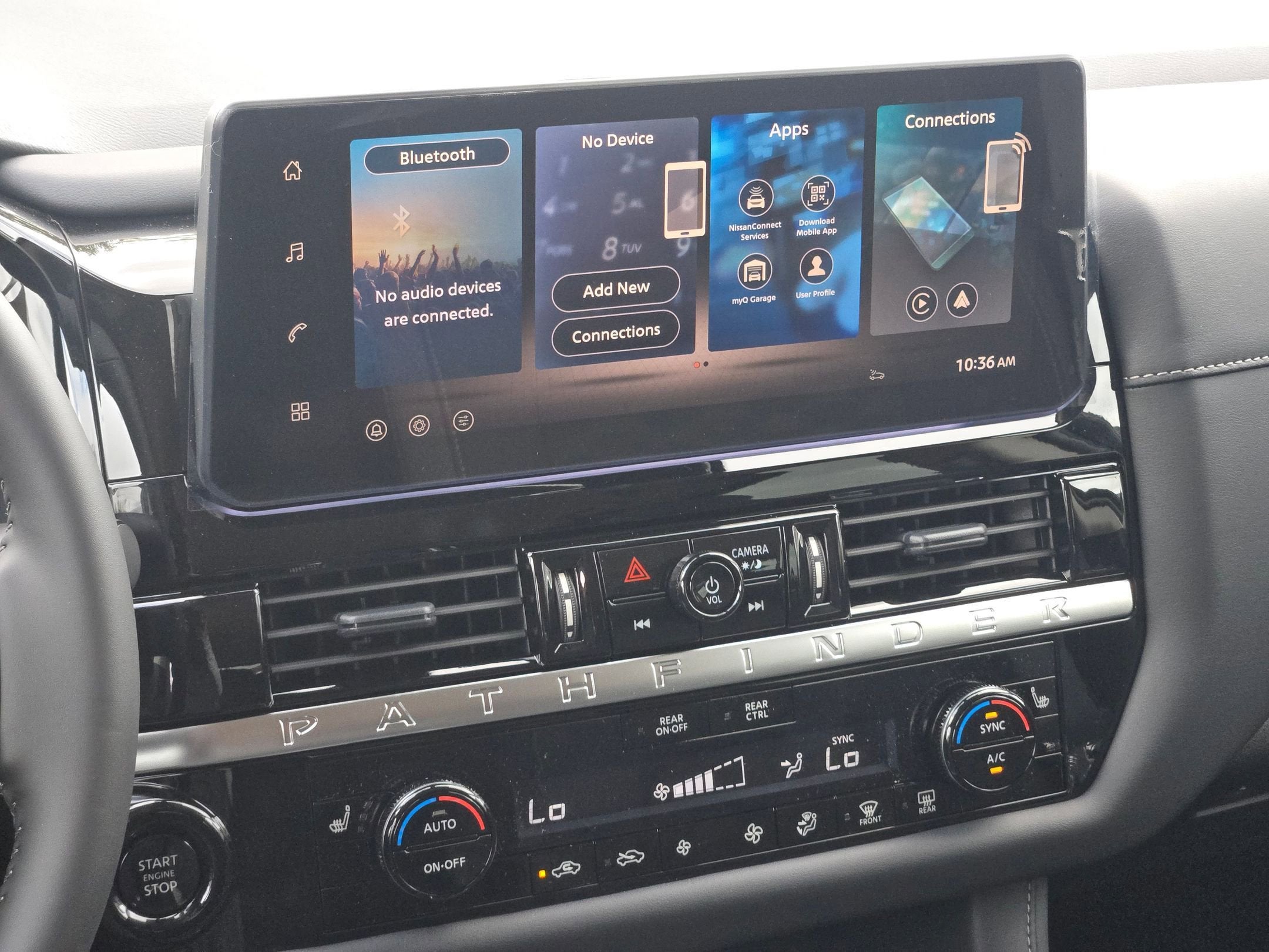 2026 Nissan Pathfinder SV