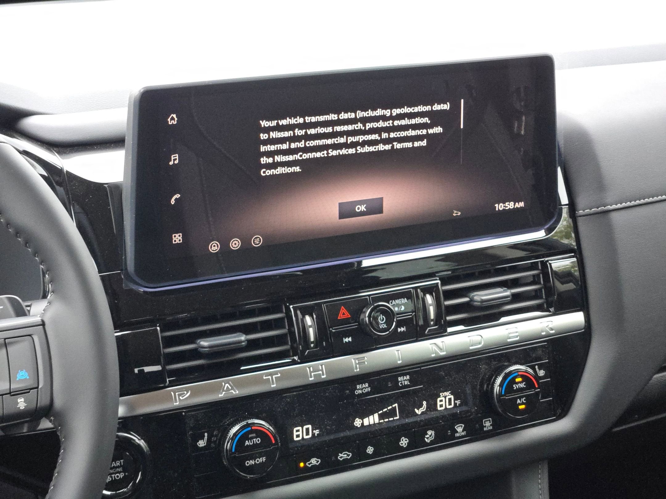 2026 Nissan Pathfinder SV