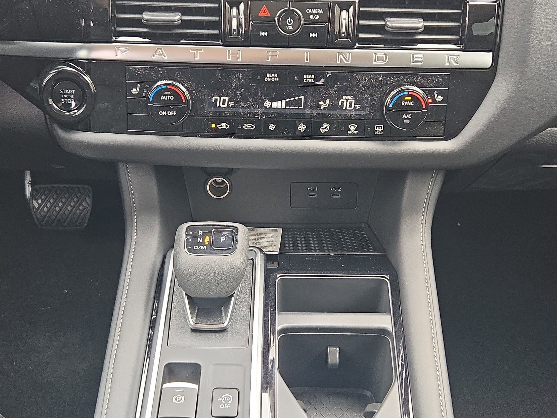 2026 Nissan Pathfinder SV