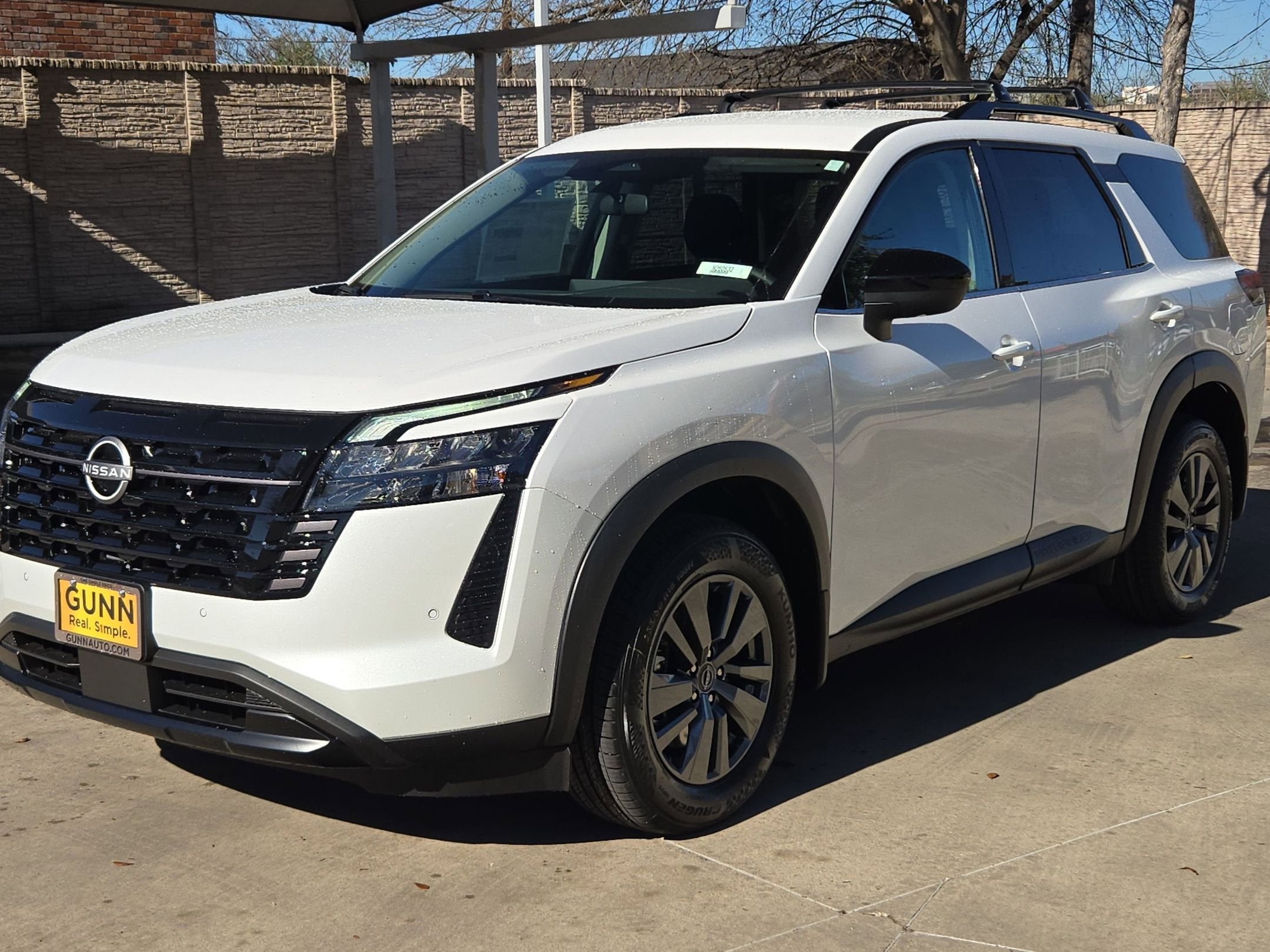 2026 Nissan Pathfinder SV