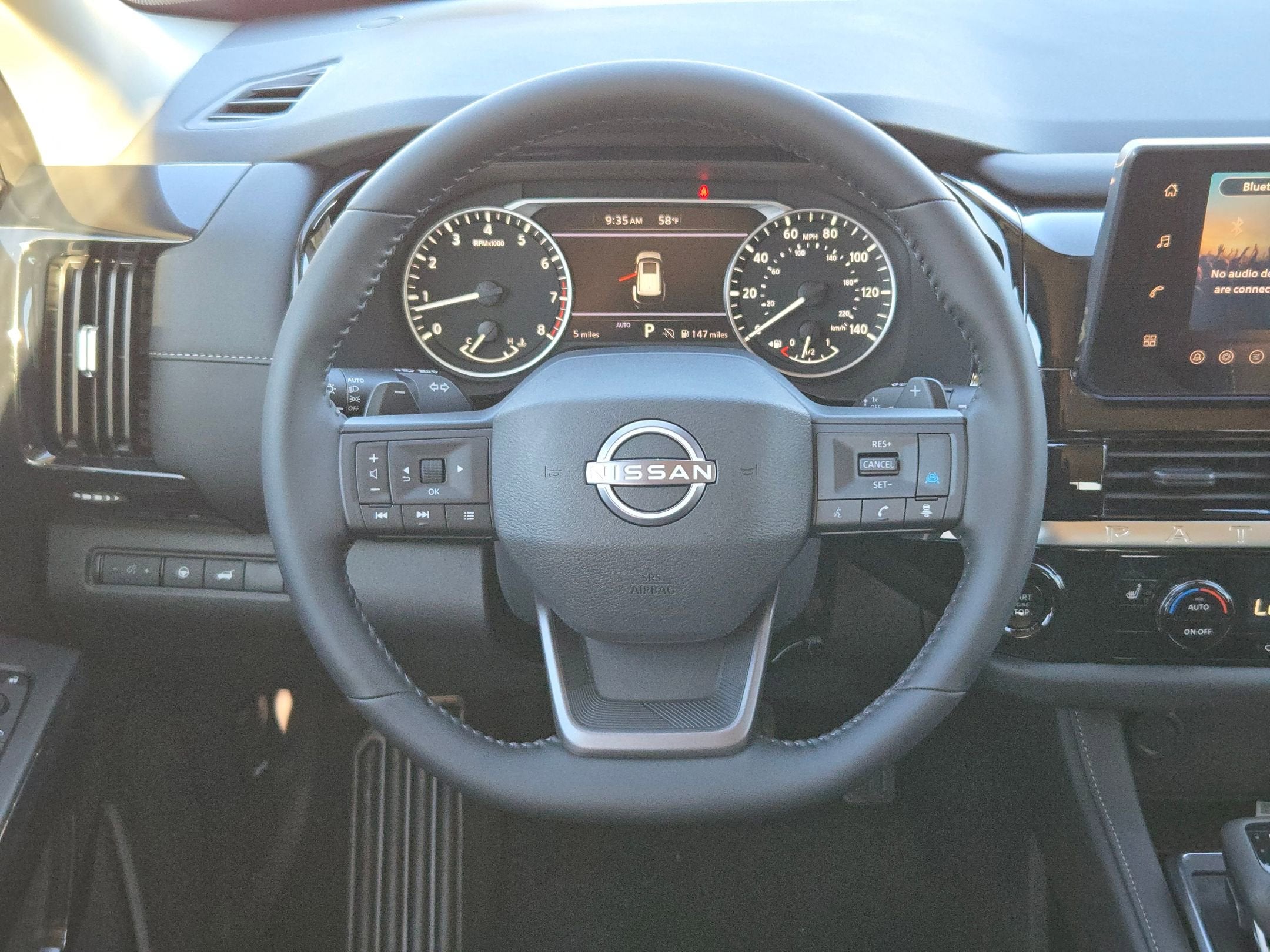 2026 Nissan Pathfinder SV