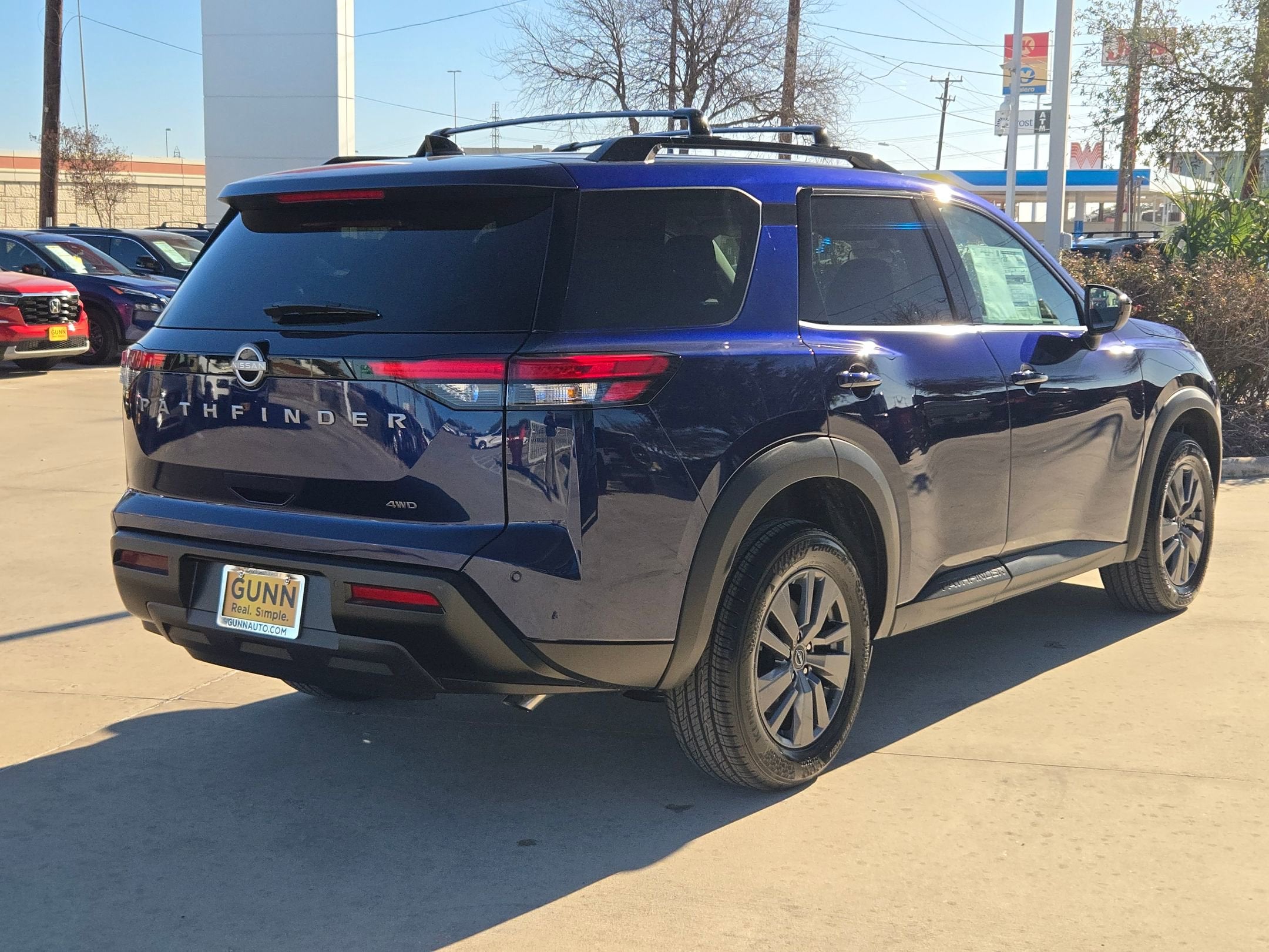 2026 Nissan Pathfinder SV
