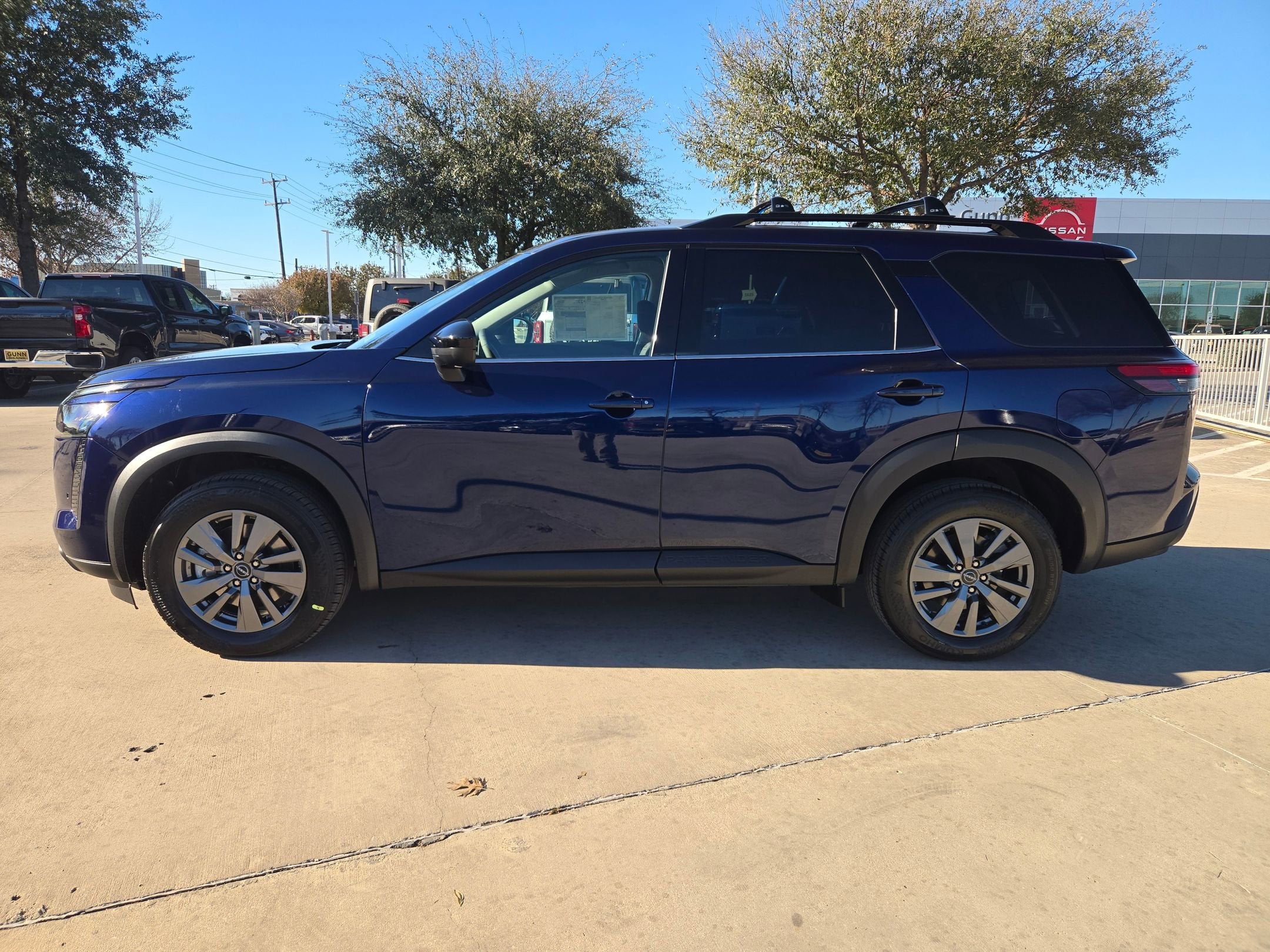 2026 Nissan Pathfinder SV