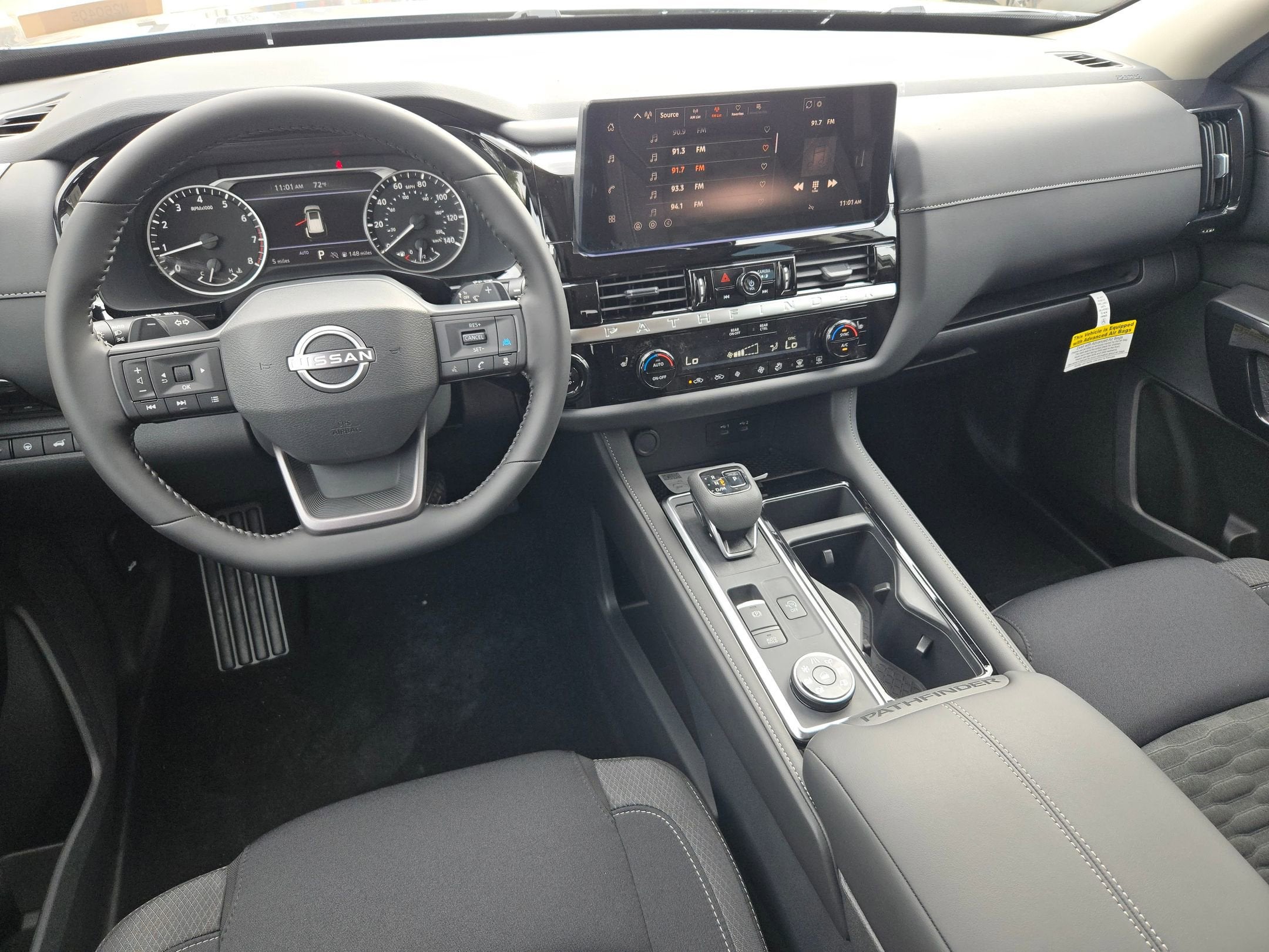 2026 Nissan Pathfinder SV