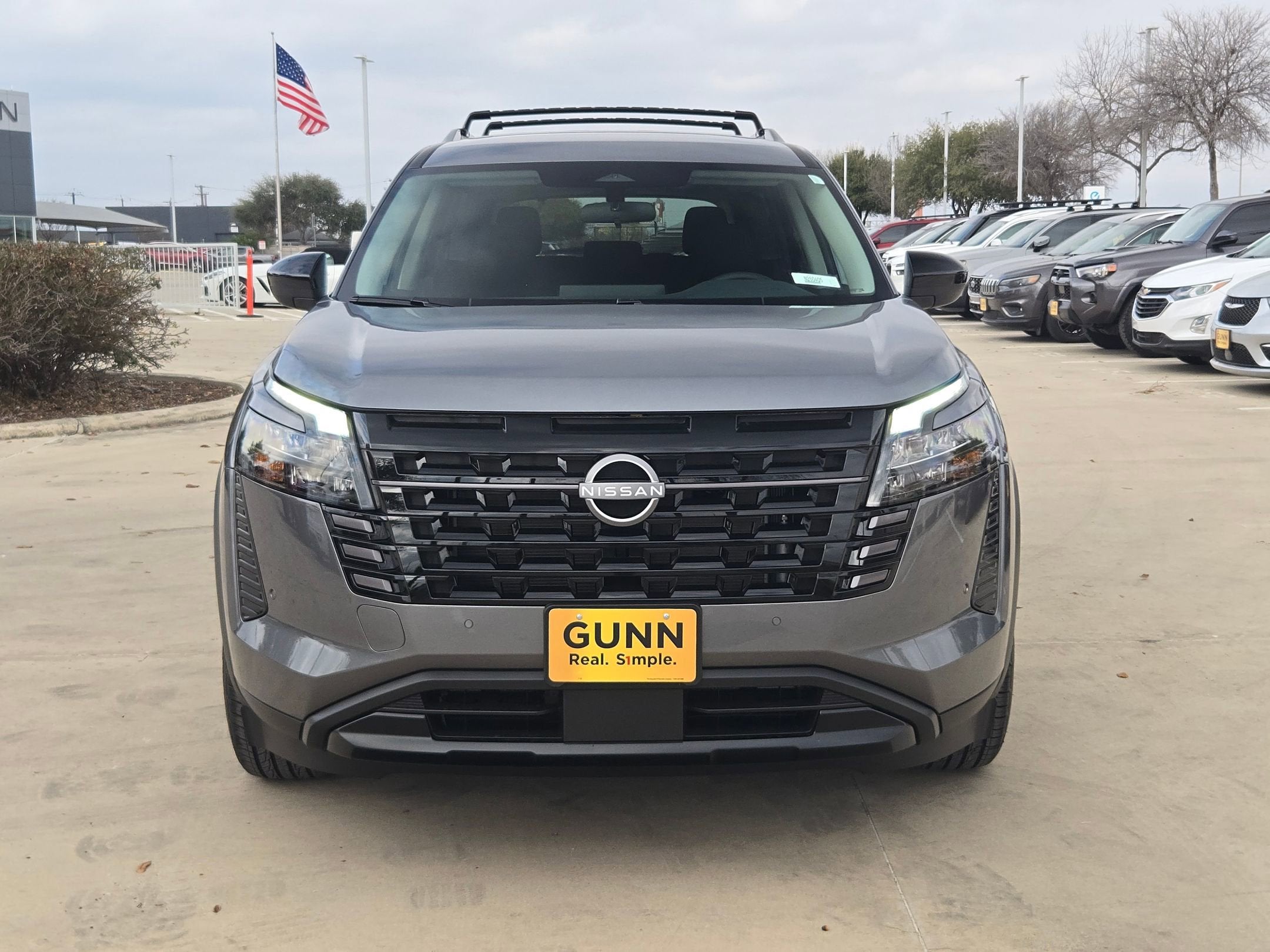 2026 Nissan Pathfinder SV