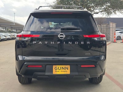 2026 Nissan Pathfinder SV