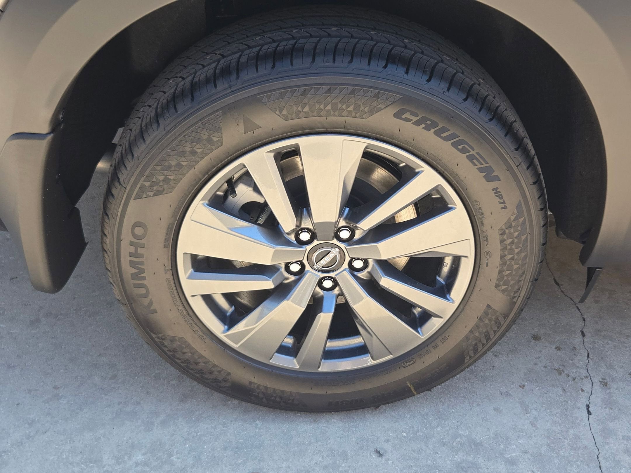 2026 Nissan Pathfinder SV