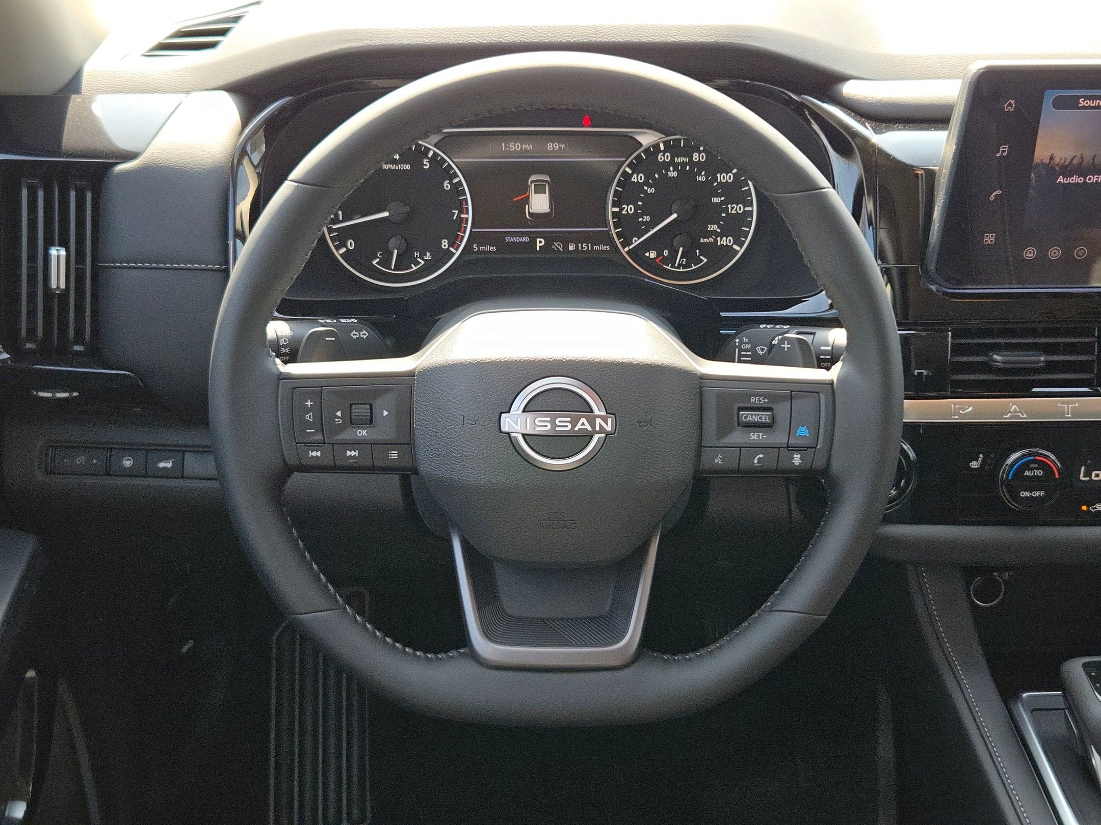 2026 Nissan Pathfinder SV