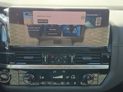 2026 Nissan Pathfinder SV