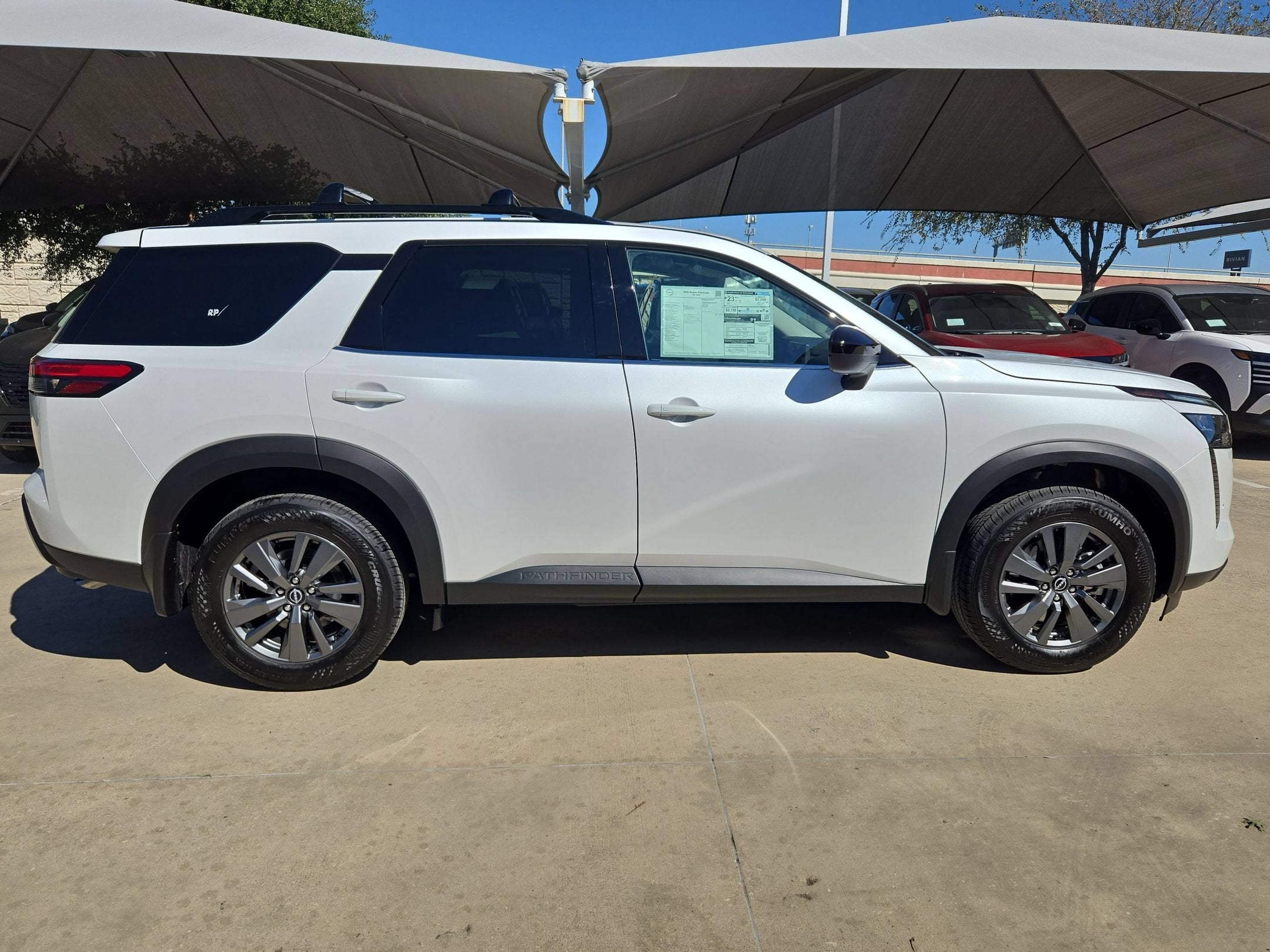 2026 Nissan Pathfinder SV