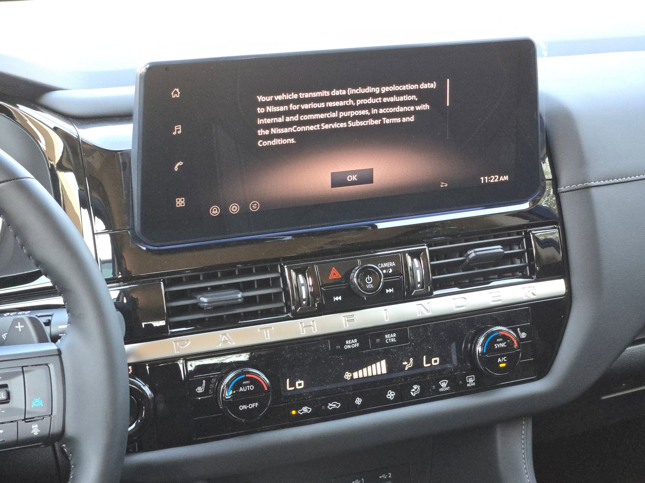 2026 Nissan Pathfinder SV