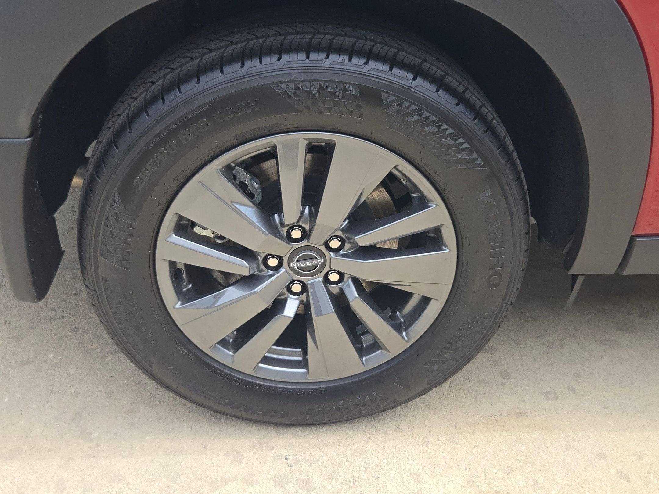 2026 Nissan Pathfinder SV