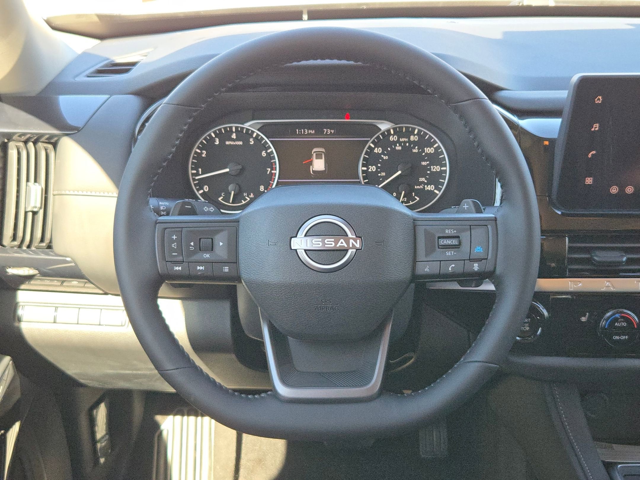 2026 Nissan Pathfinder SV