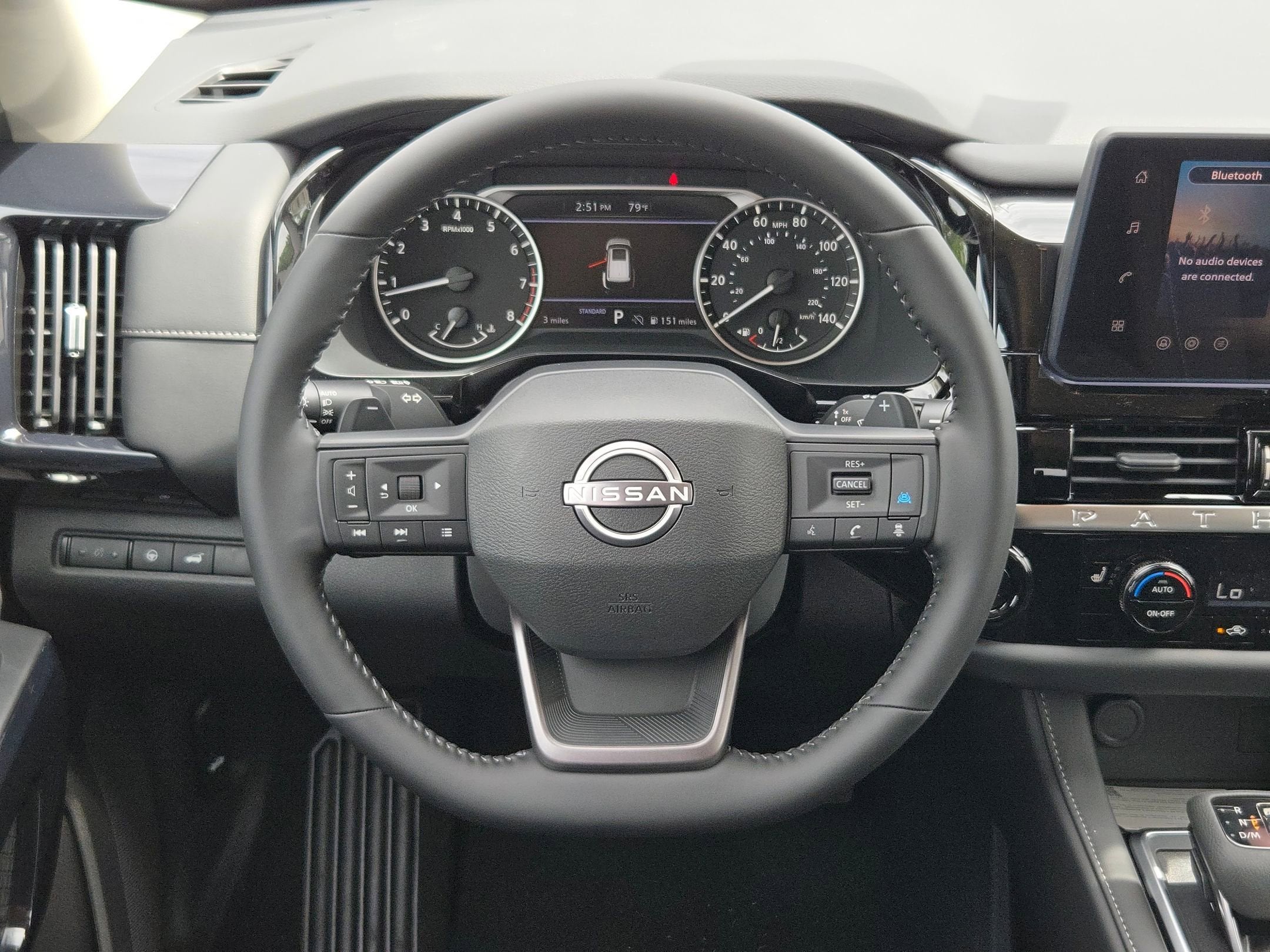 2026 Nissan Pathfinder SV