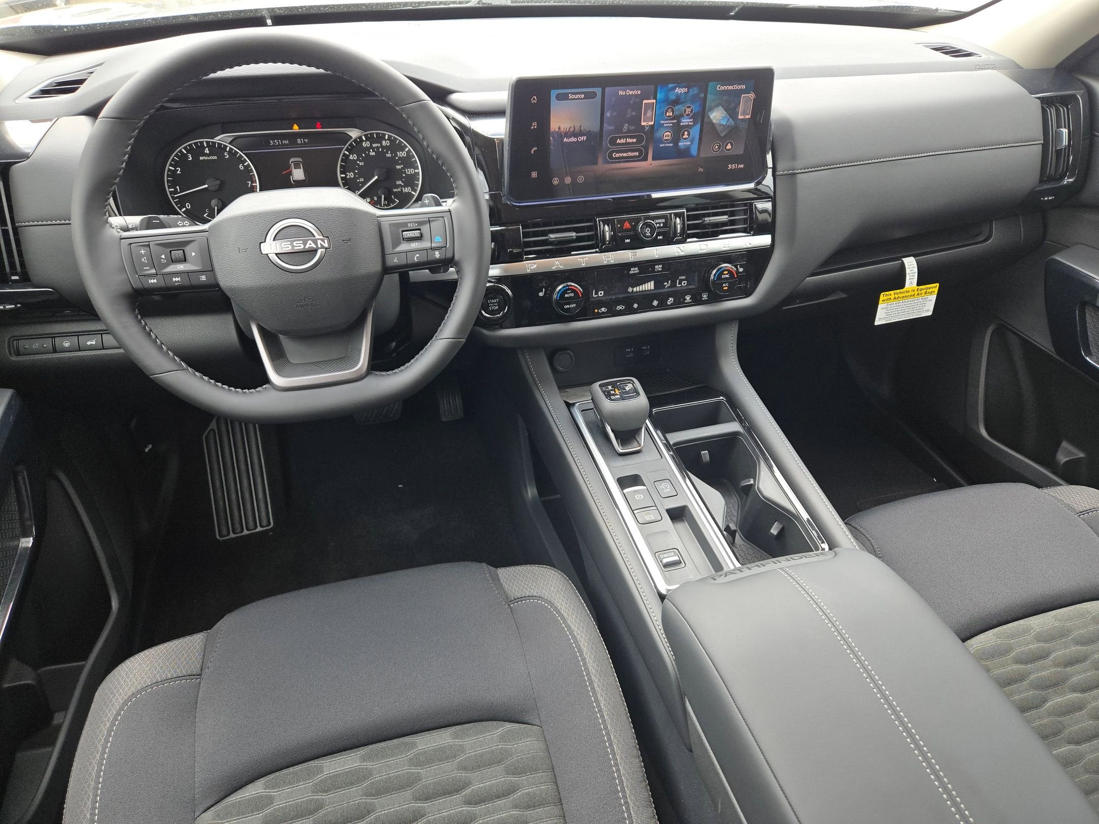 2026 Nissan Pathfinder SV