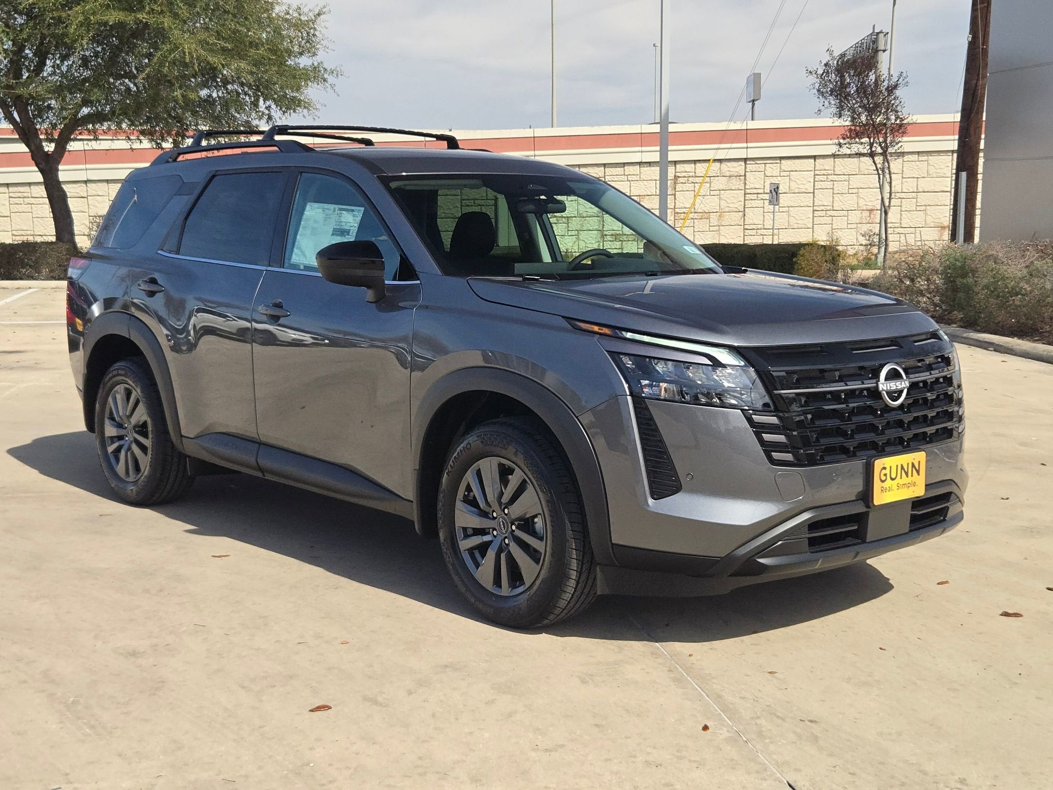 2026 Nissan Pathfinder SV