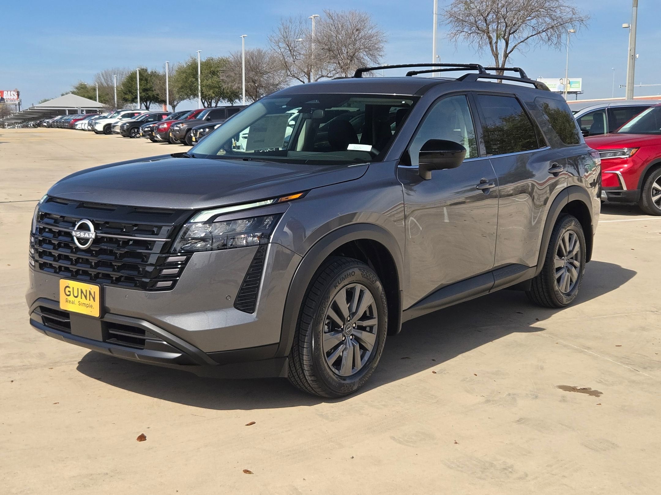 2026 Nissan Pathfinder SV