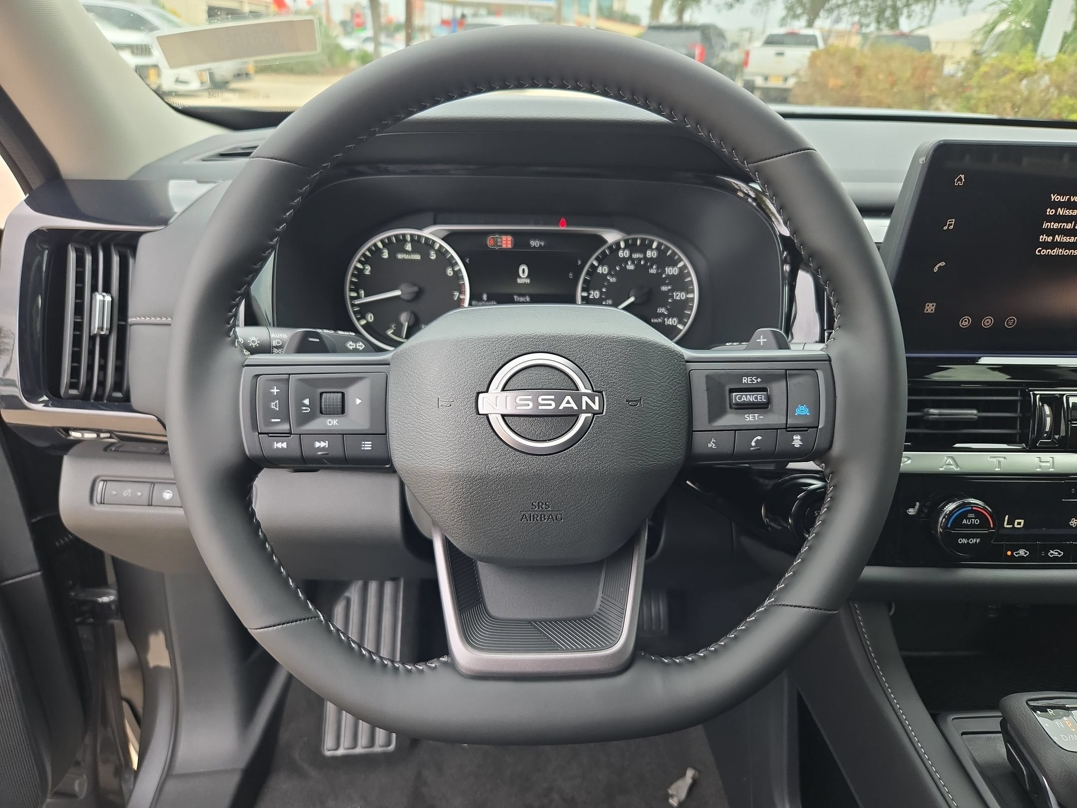 2026 Nissan Pathfinder SV