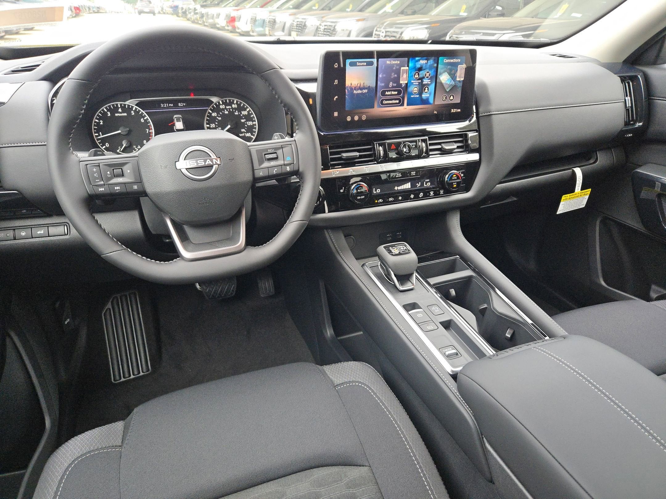 2026 Nissan Pathfinder SV