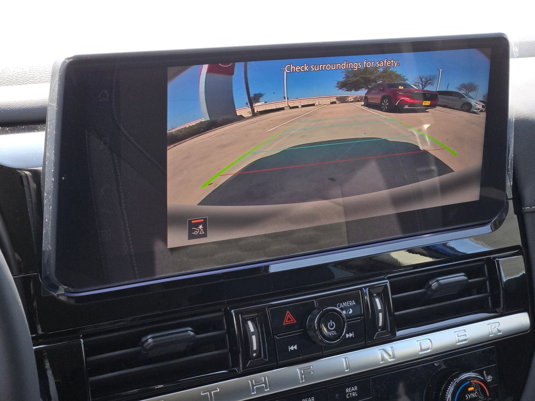 2026 Nissan Pathfinder SV