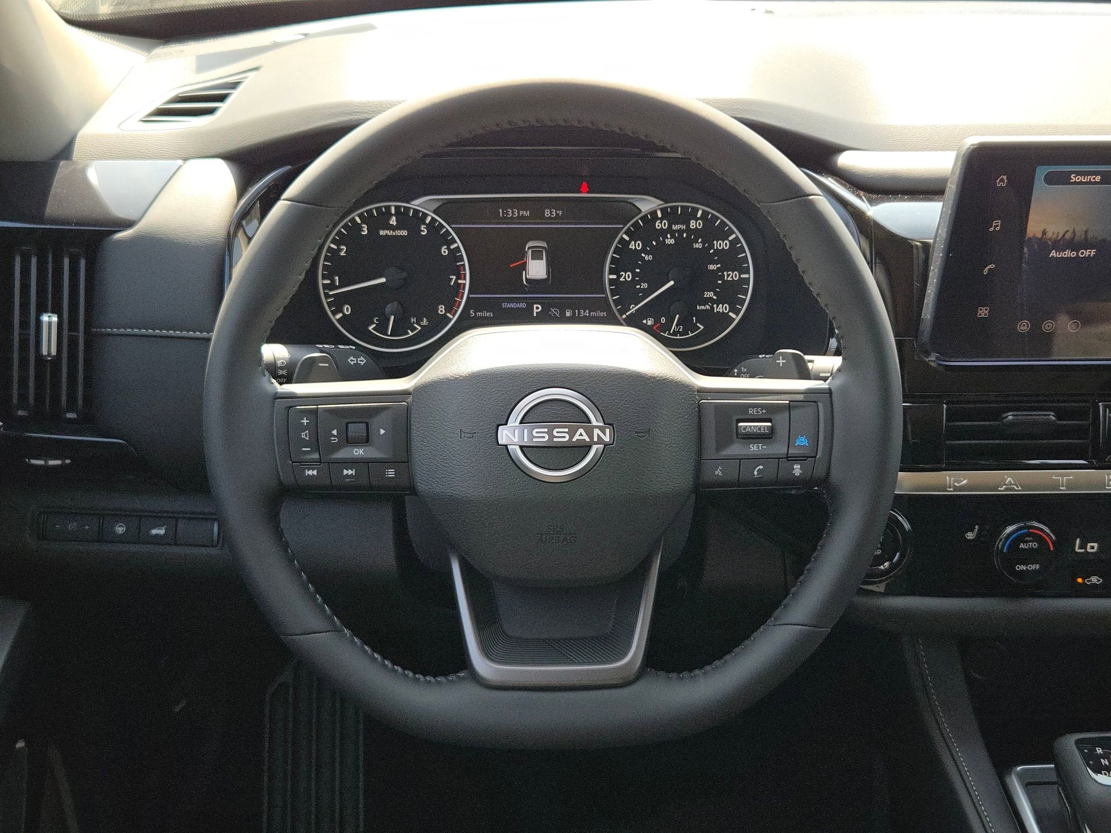 2026 Nissan Pathfinder SV