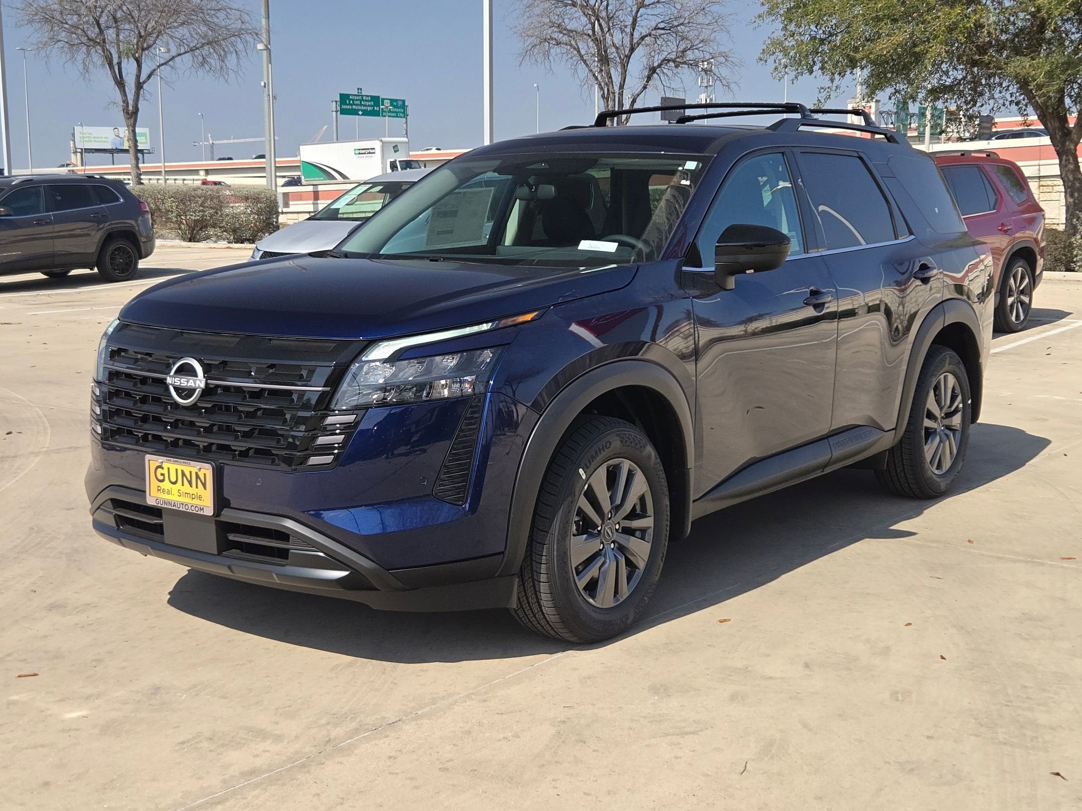 2026 Nissan Pathfinder SV