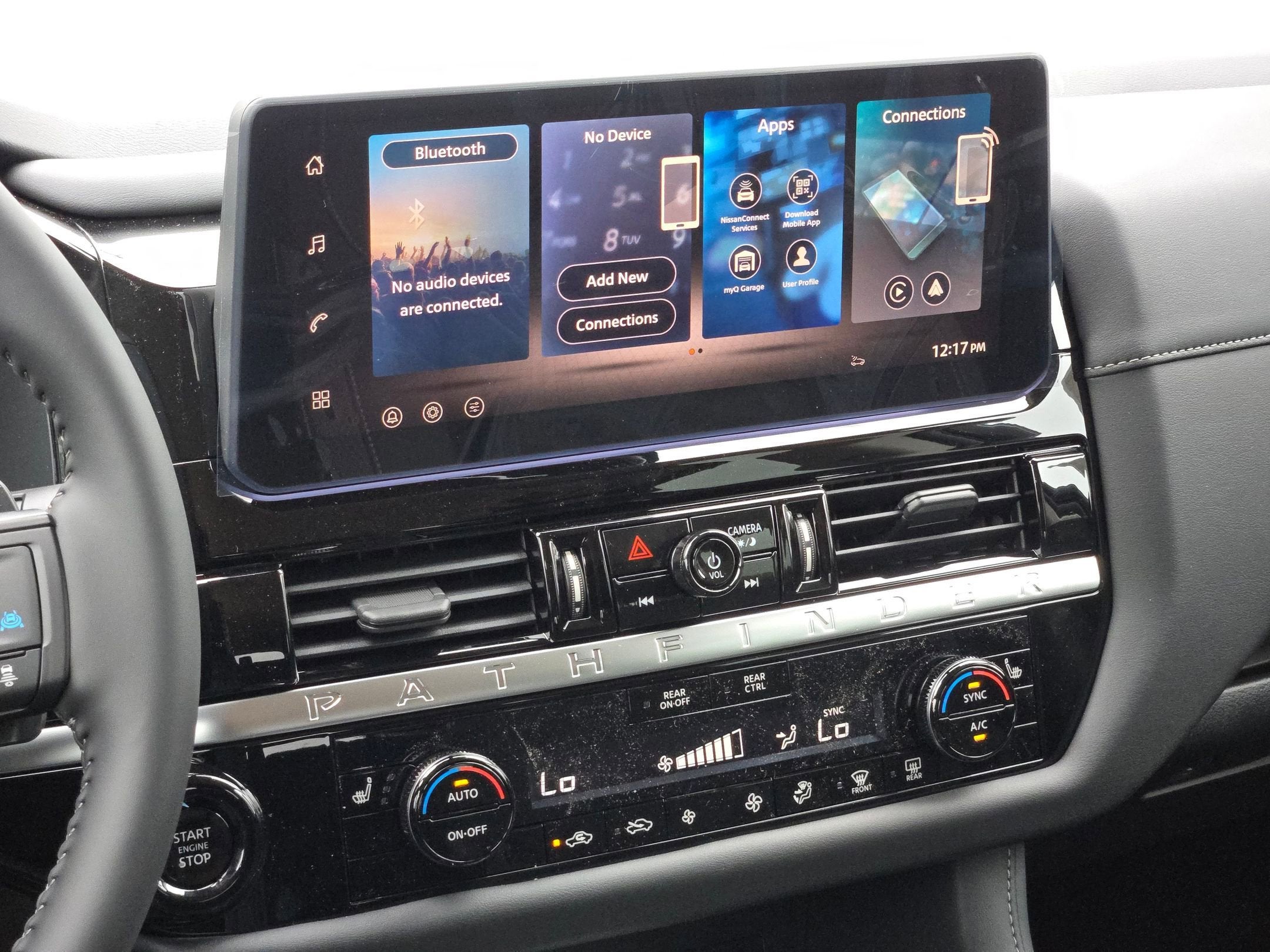 2026 Nissan Pathfinder SV