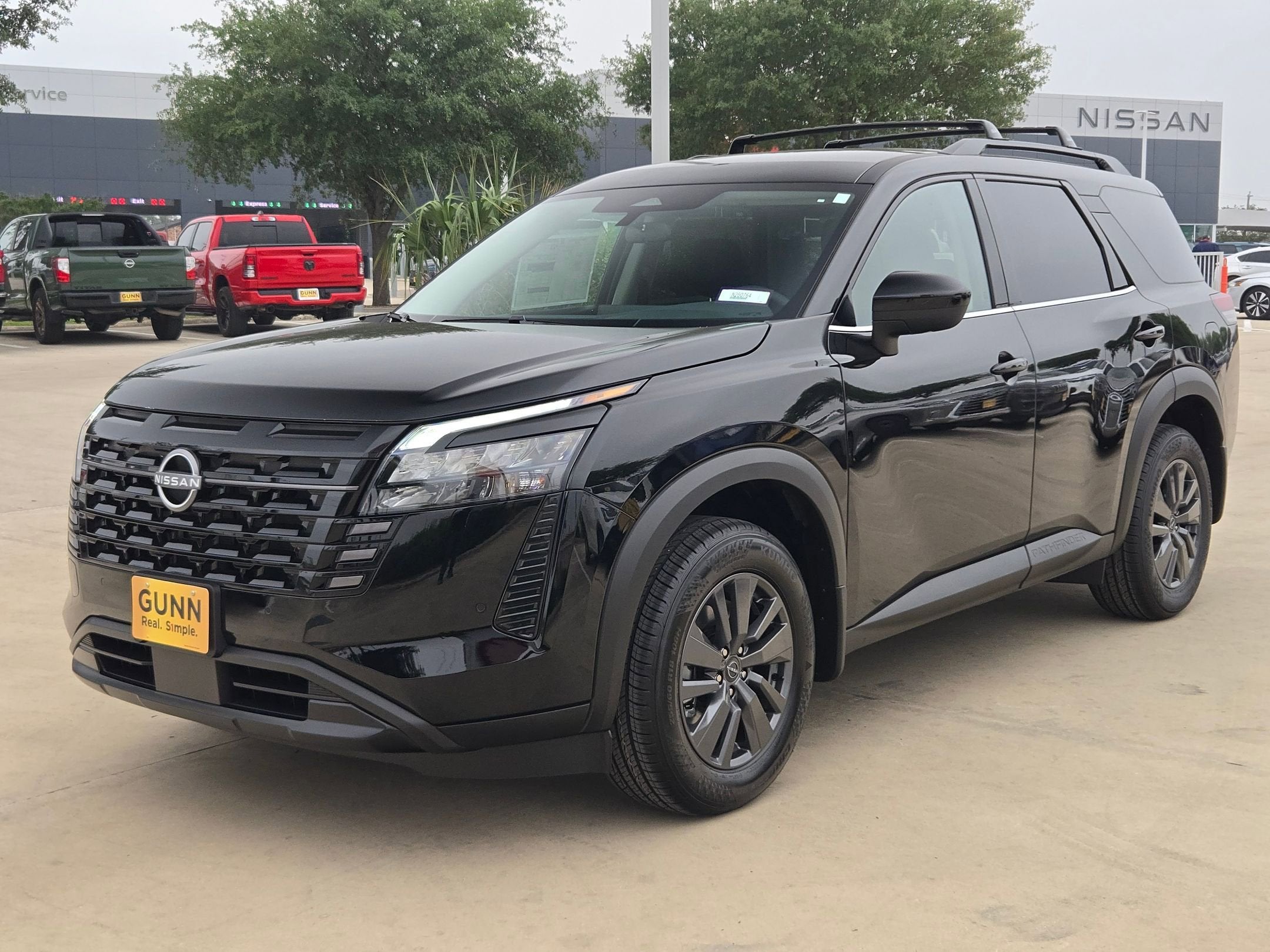 2026 Nissan Pathfinder SV