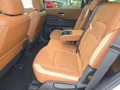 2026 Nissan Pathfinder Platinum