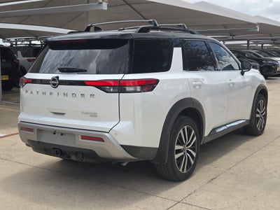 2025 Nissan Pathfinder Platinum