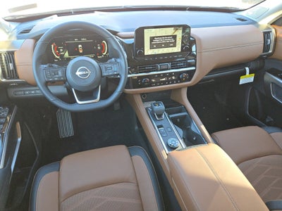 2025 Nissan Pathfinder Platinum